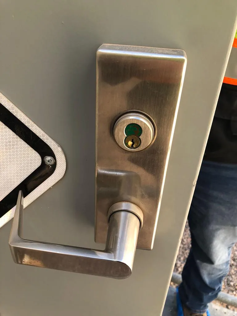 Locksmith Glendale Phoenix AZ mobile service